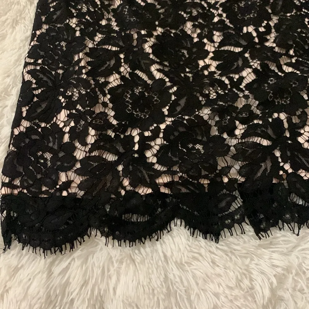 Ladies Size 0 Black Lace Skirt w/pink Underlay by Vince Camuto - Image 2