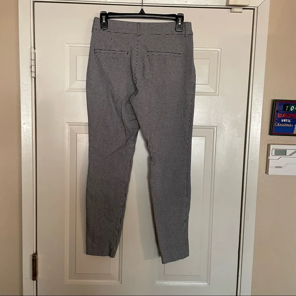 Old Navy High Waist Pixie Ankle Pants - Image 2