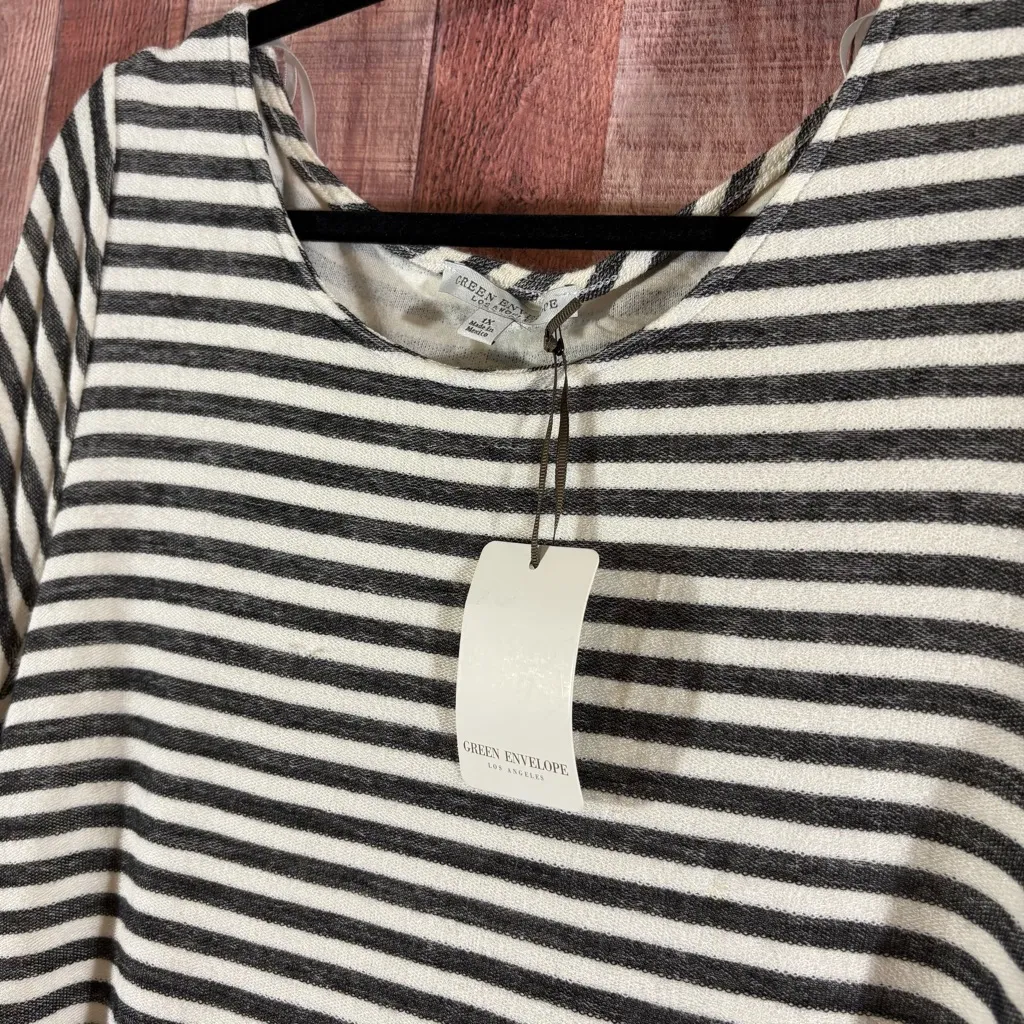 Green Envelope Gray And White‎ Stripe Top Size 1X - Image 4