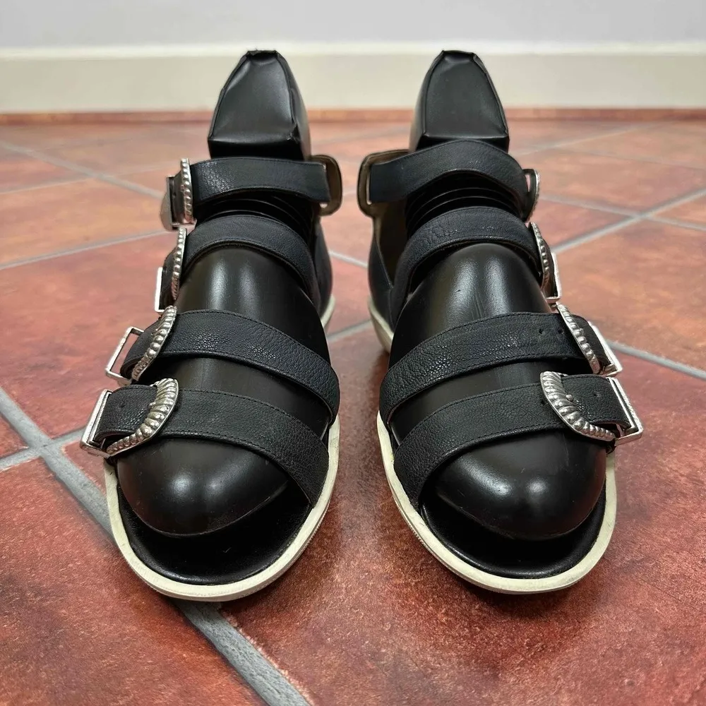 Golden Goose Silver Buckle Leather Sandals Size 37 - Image 3