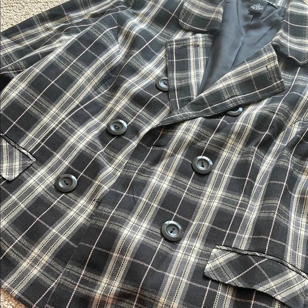 Black and Cream Plaid Blazer - Image 4