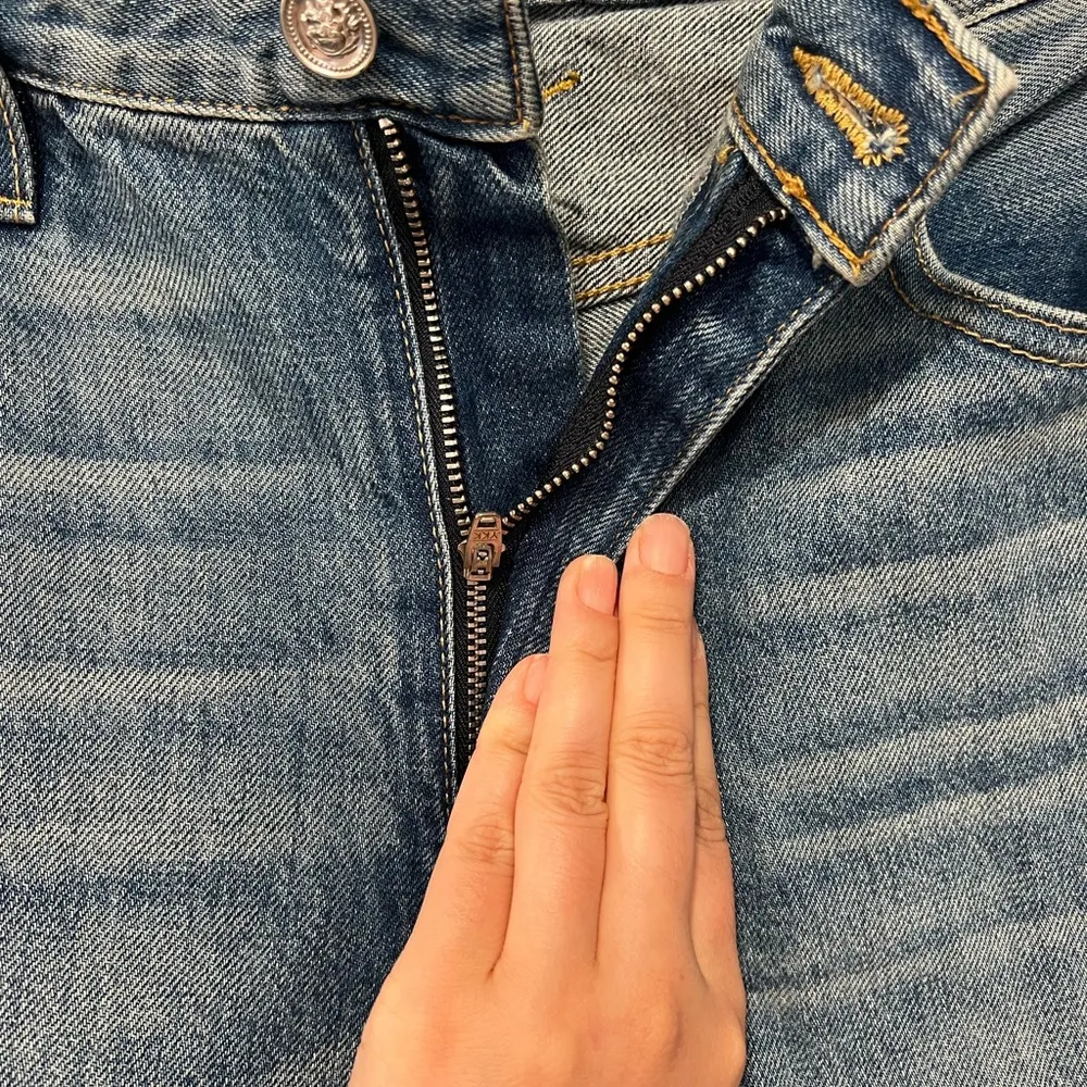 SLVRLAKE Stella High Rise Straight Distressed Premium Jeans Sz 31 - Image 8