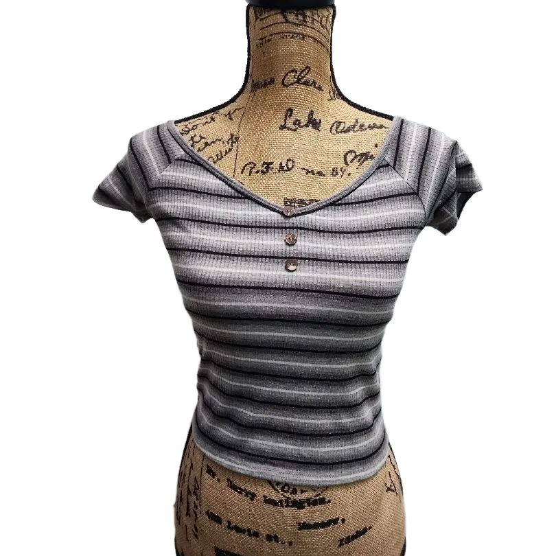 IWLOVESMC Womens‎ Small Henley Top Striped Ribbed Knit V Neck Casual Style Black - Image 2