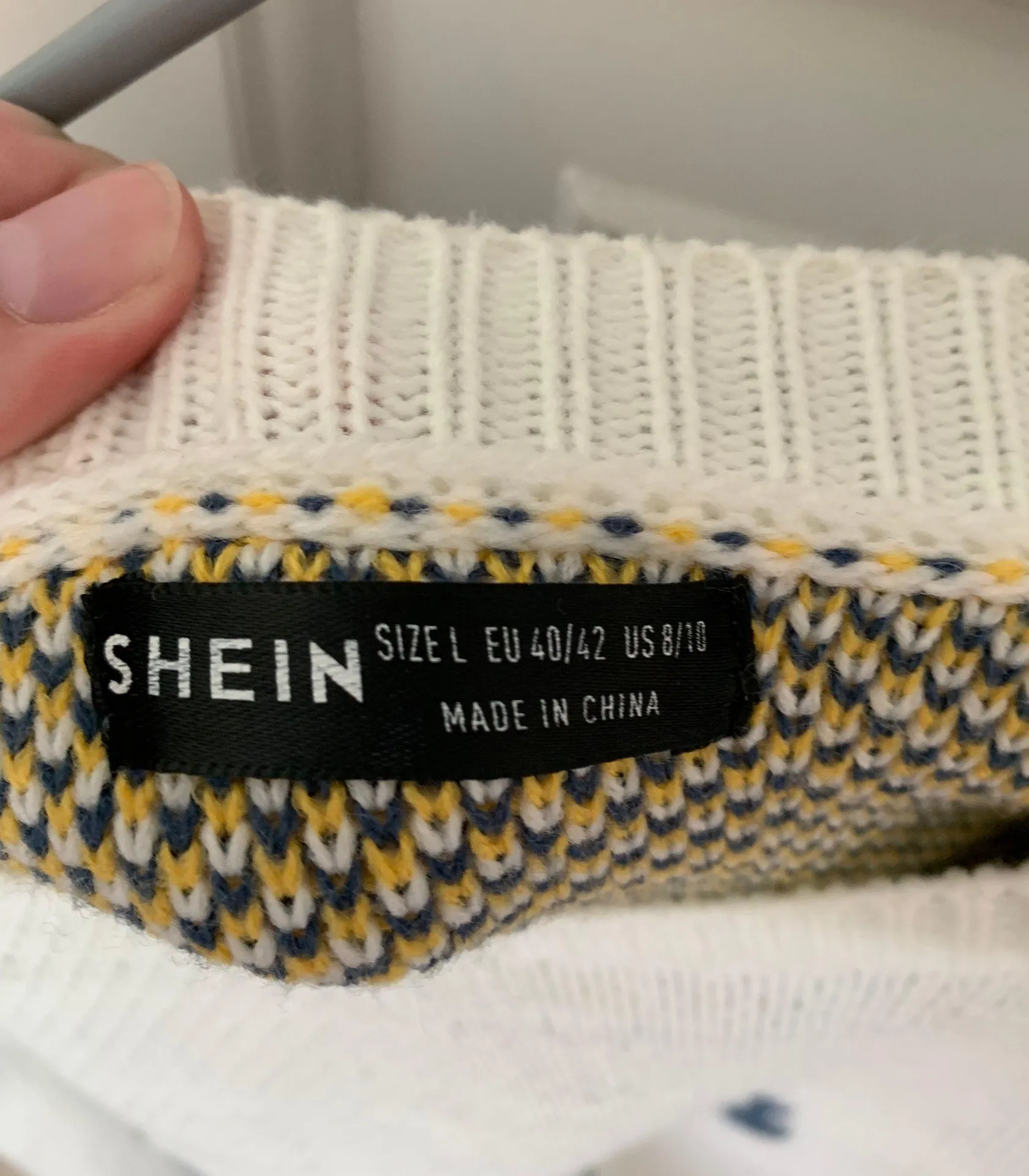 SheIn Flower Sweater - Image 4