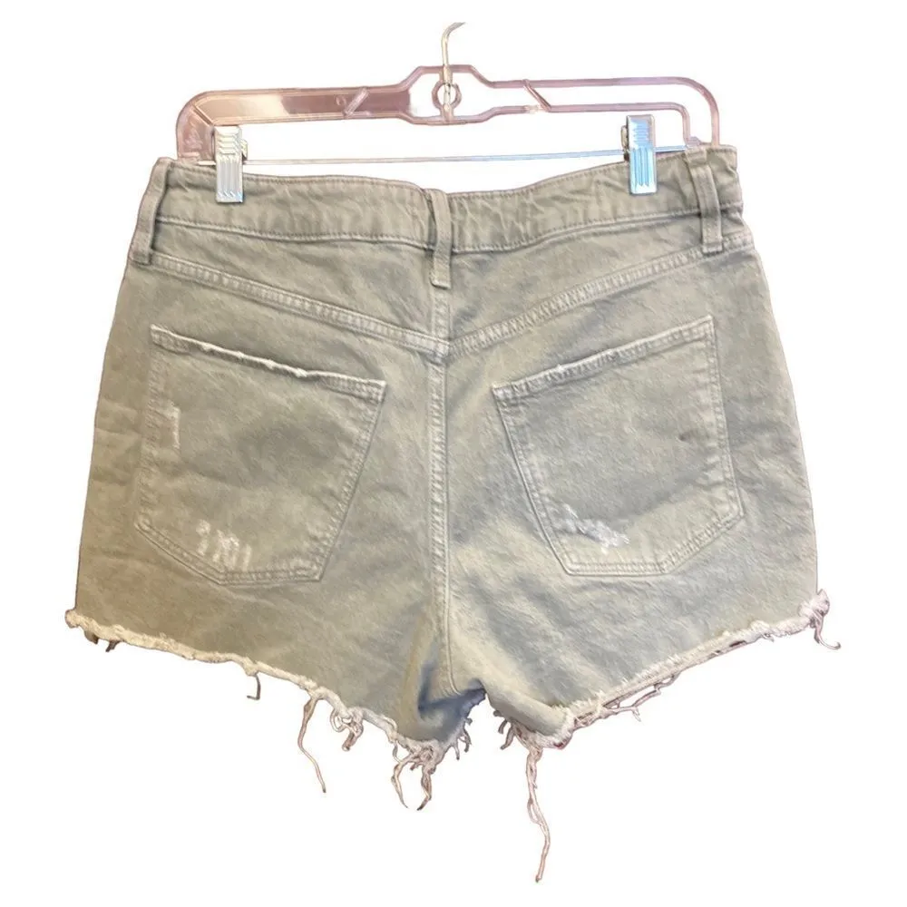 UNIVERSAL THREAD Gray Vintage Midi Shorts Raw Hem Size 10 - Image 2