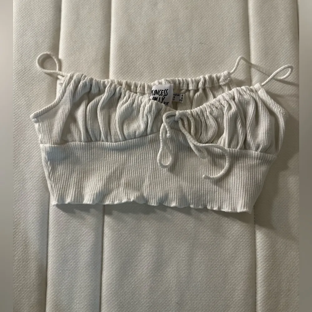 PRINCESS POLLY white cropped top - Image 3