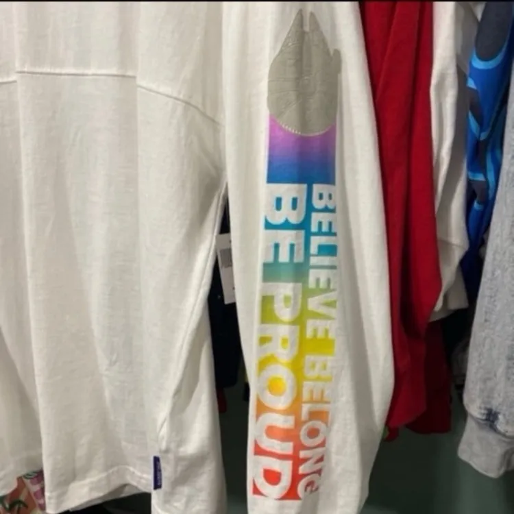 Disney parks star wars pride millennium falcon spirit jersey NWT M - Image 4