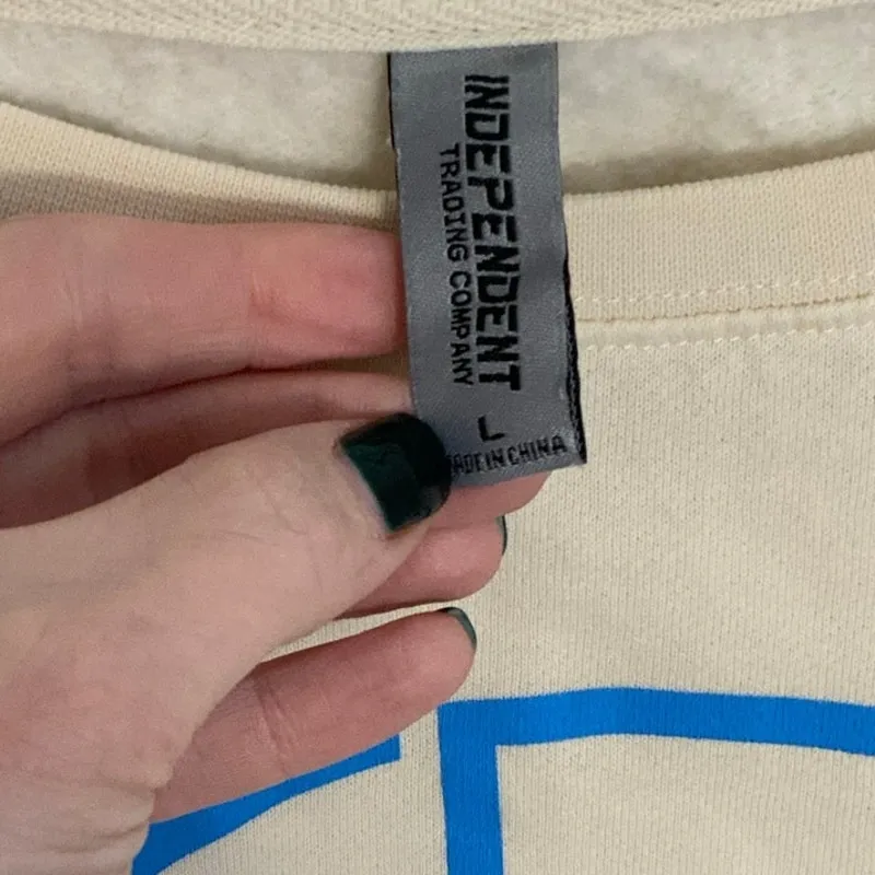 Chris Stapelton light weight sweatshirt size large - Image 2