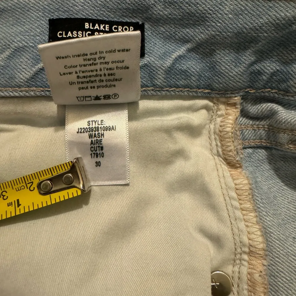 Veronica Beard Blake Crop classic High-Rise Straight Jeans in Aire Wash Size 30 - Image 9