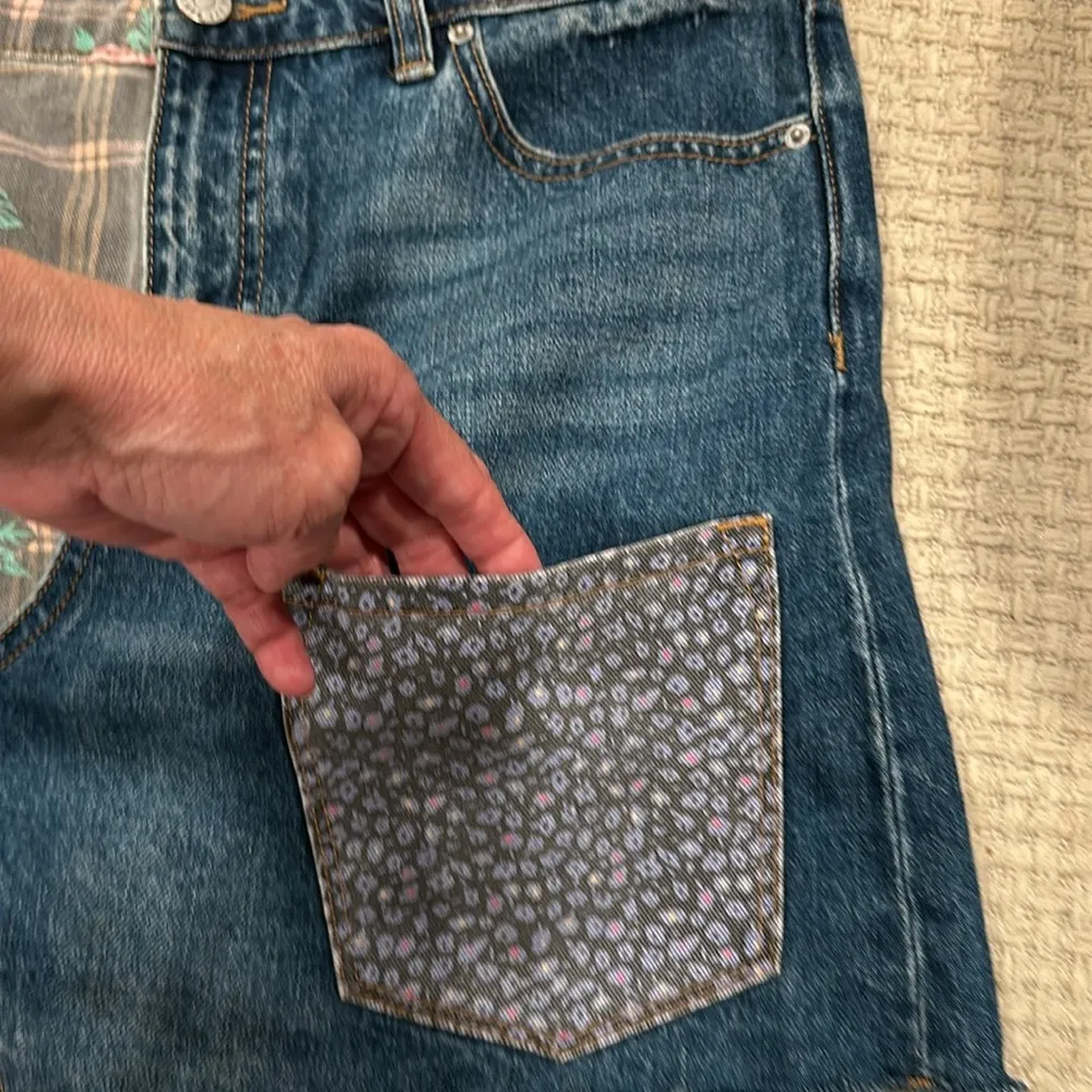 BDG‎ Floral Denim Patchwork Asymmetrical Bohemian Mini Skirt Size LARGE - Image 4