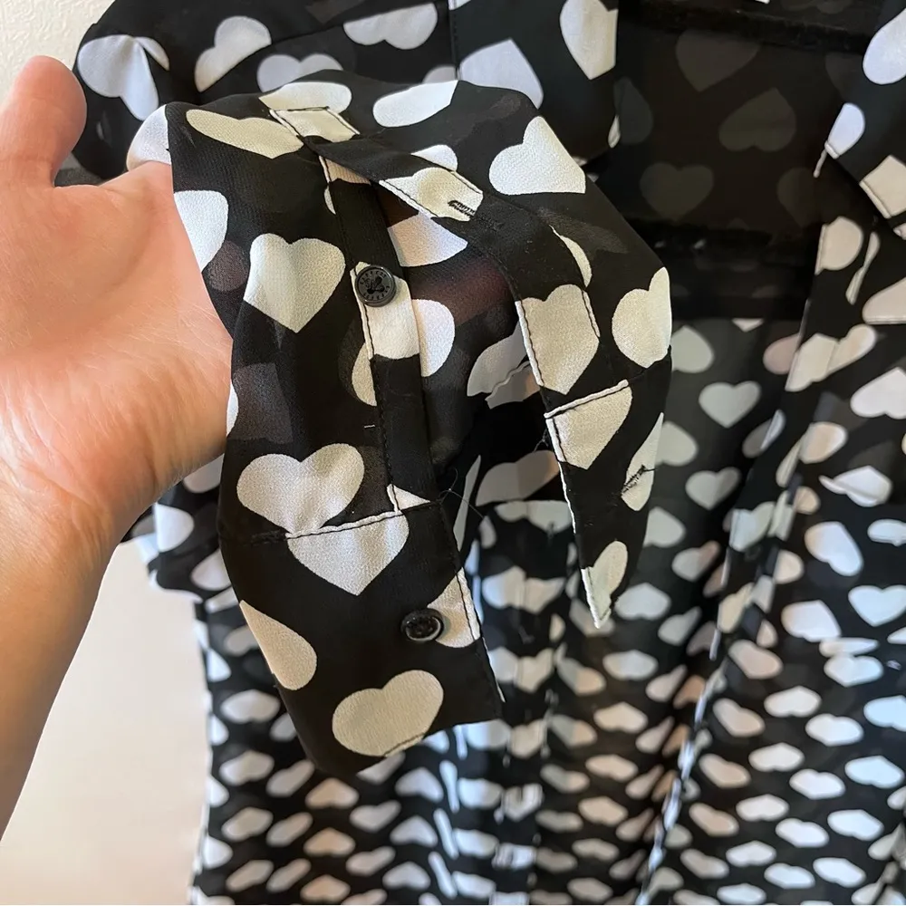Express Portofino Top Heart Print  Portofino Shirt XS blouse black white - Image 6