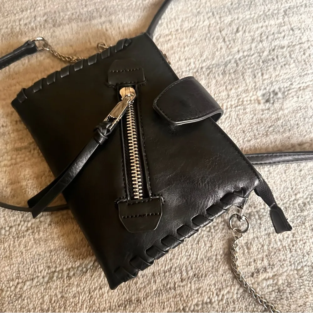 BCBGeneration Aubry Black Crossbody bag - Image 9