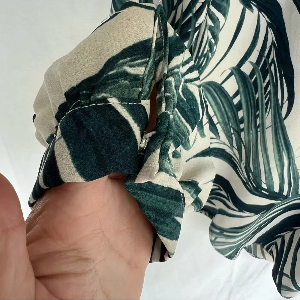 Tropical palm frond print v neck long sleeve blouse white green Large - Image 3