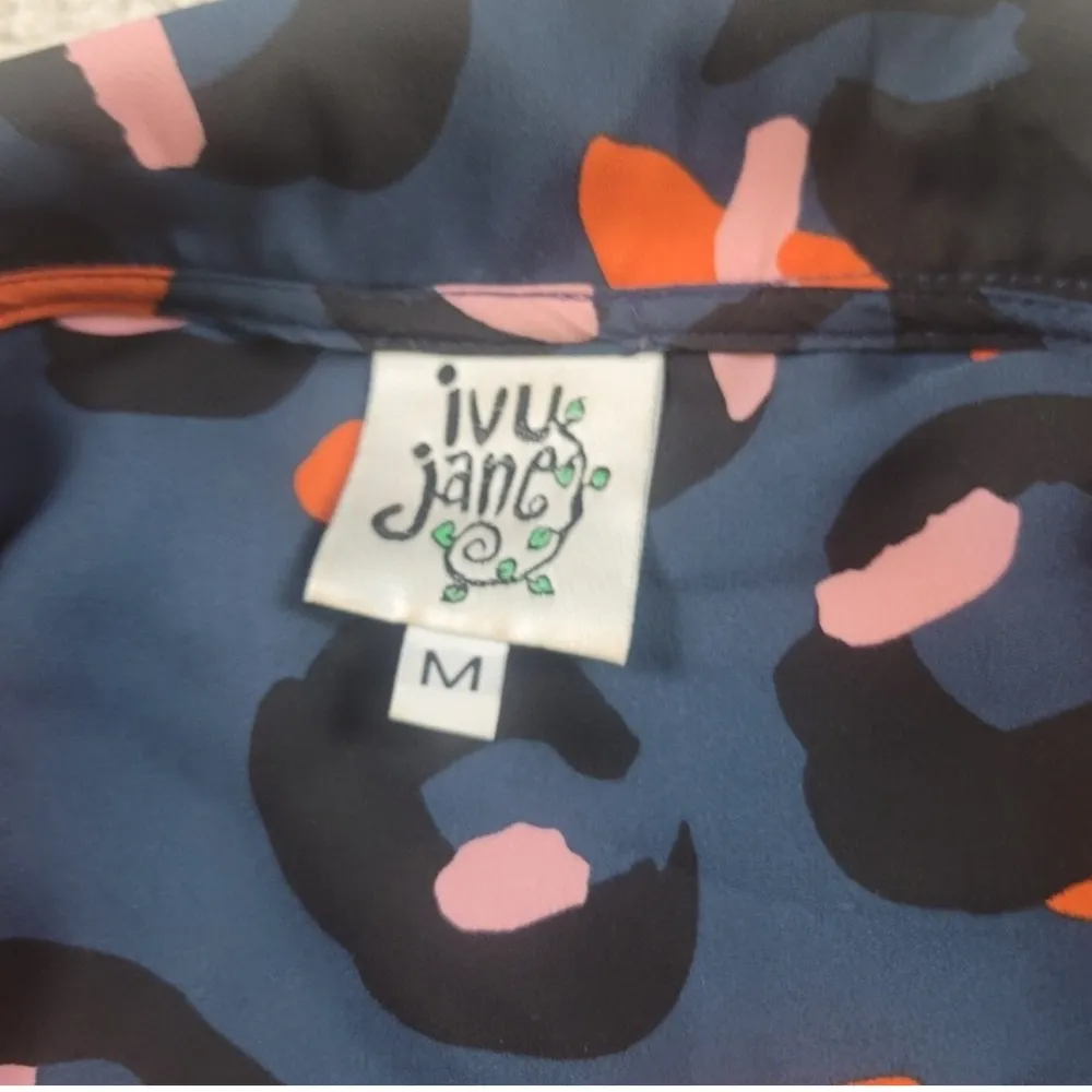 Ivy Jane  M Pullover Boutique Blouse Graphic Print - Image 2