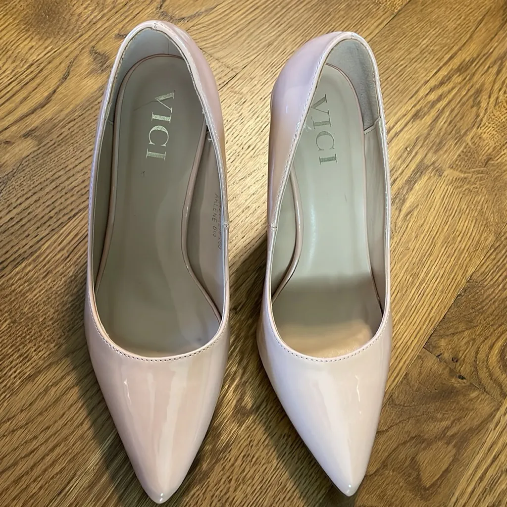 VICI  Arlene Nude Patent Pointed Toe Stiletto‎ Heels Pumps Size 6.5 - Image 2