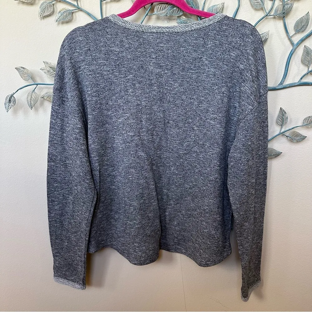 Winking Mickey Mouse grey cropped sweatshirt No size tag - Image 4