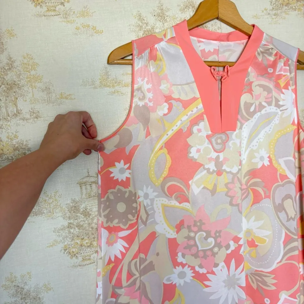 Vintage 60s 70s pink white floral paisley mod print satin sleeveless mini dress Size XL - Image 7