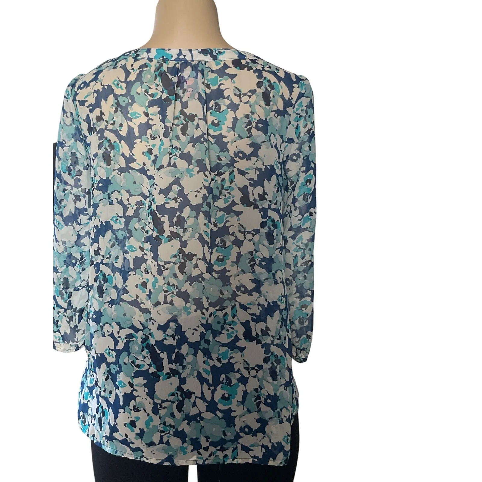 ELLE Blue Floral Chiffon Blouse Size M Sheer Button Front - Image 2