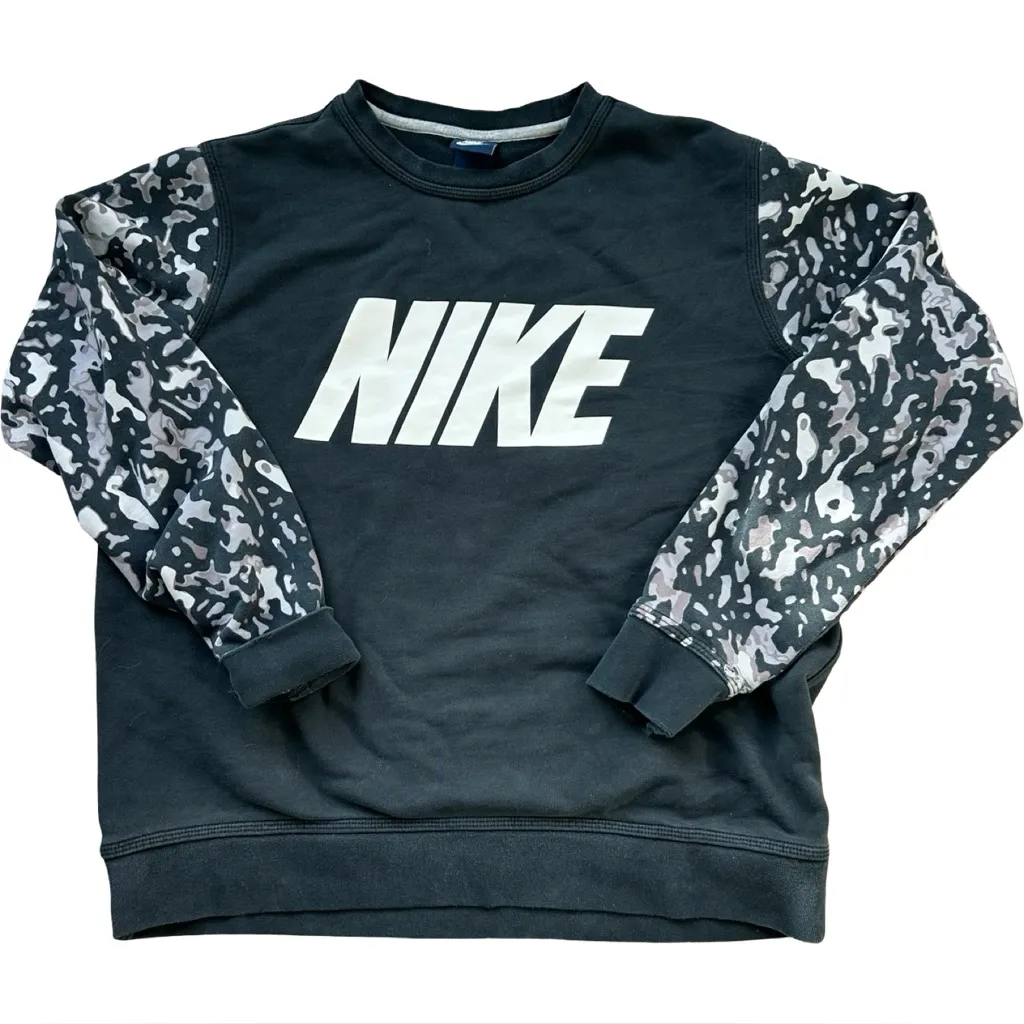 Nike Women’s Rare Print Jogger Sweatsuit 2-Piece. Size L - Image 2