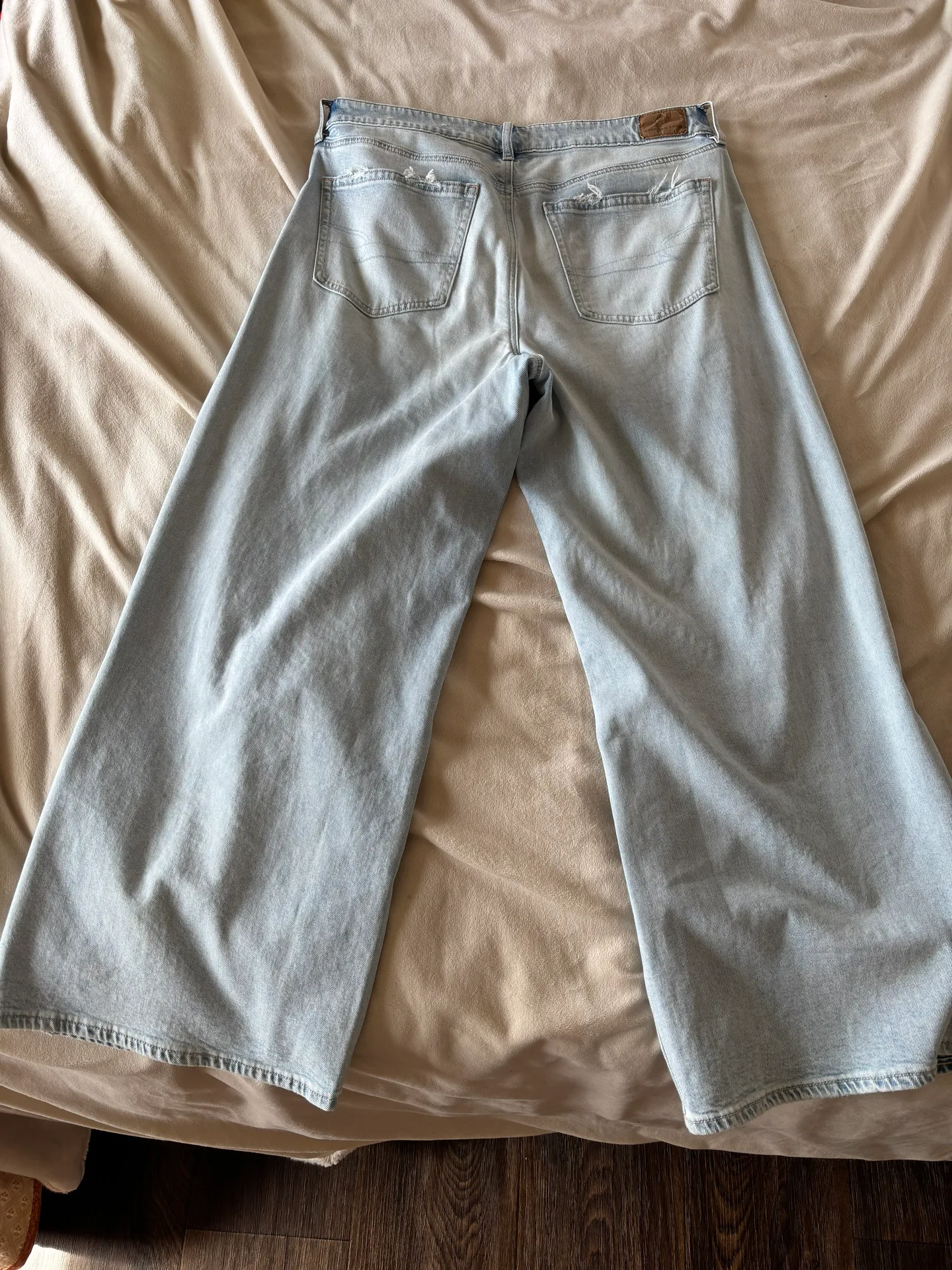 Jeans - Image 2