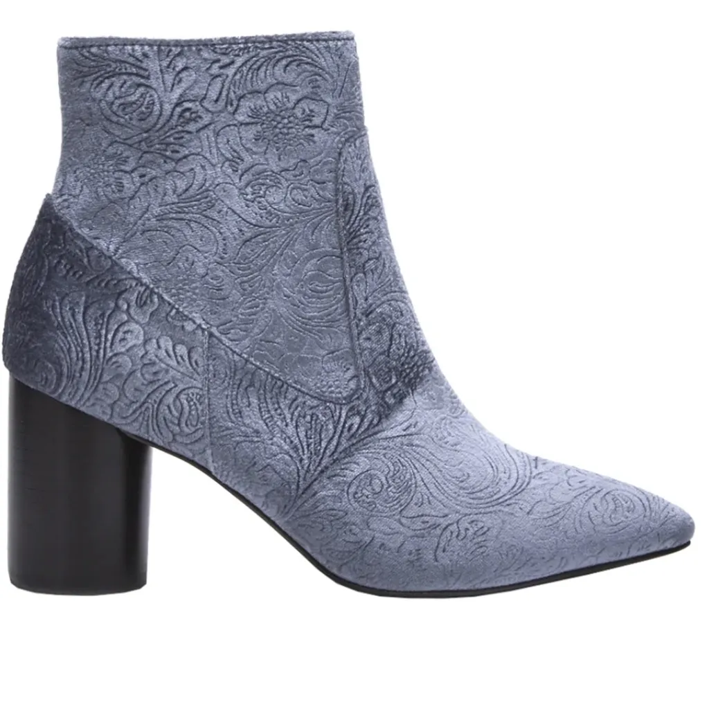 Women’s Alana by Matisse Gray Floral Jacquard Velvet Ankle Boots sz 7 - Image 6