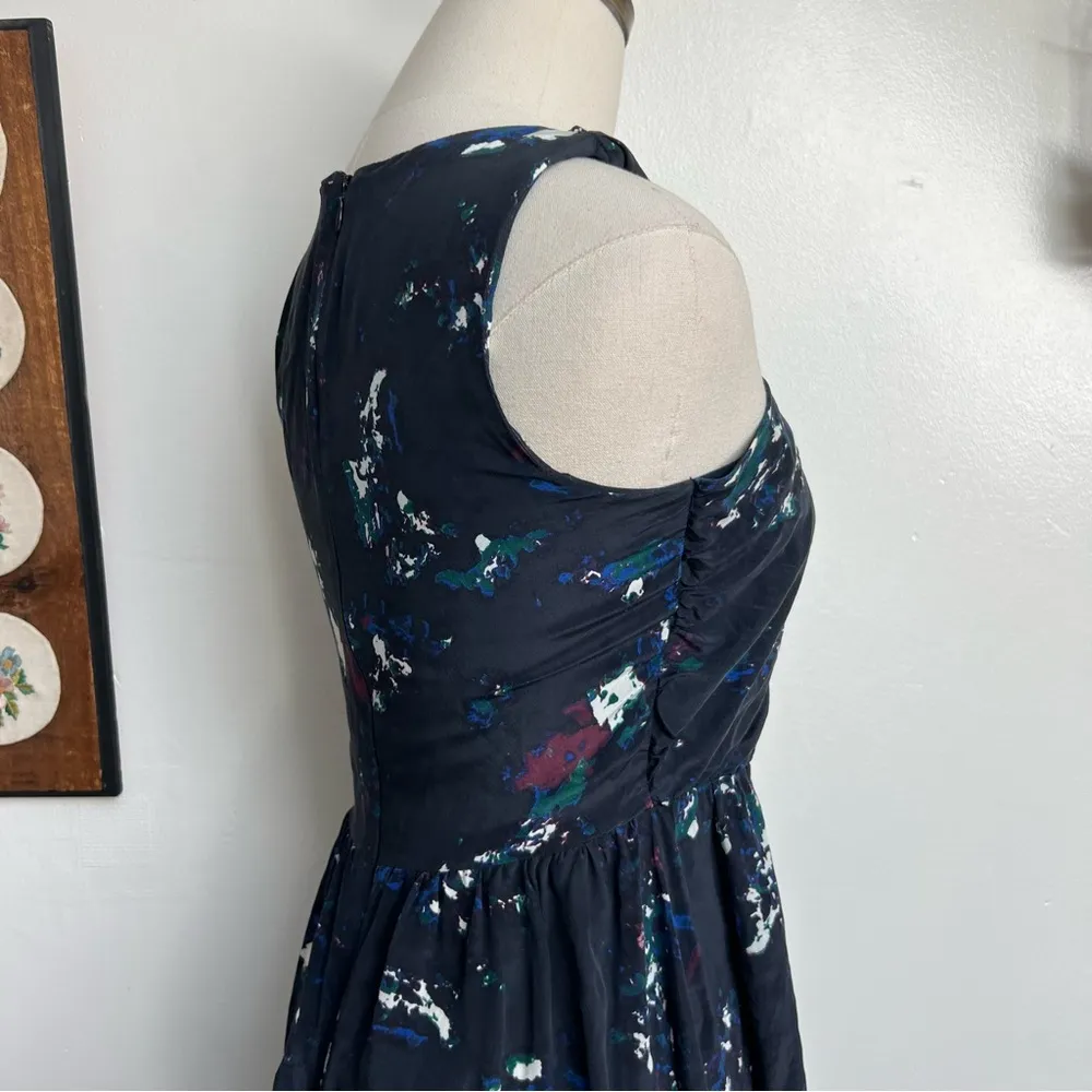 Amour Vert Ivonne Silk Crossover Abstract Print Mini Dress - Image 5