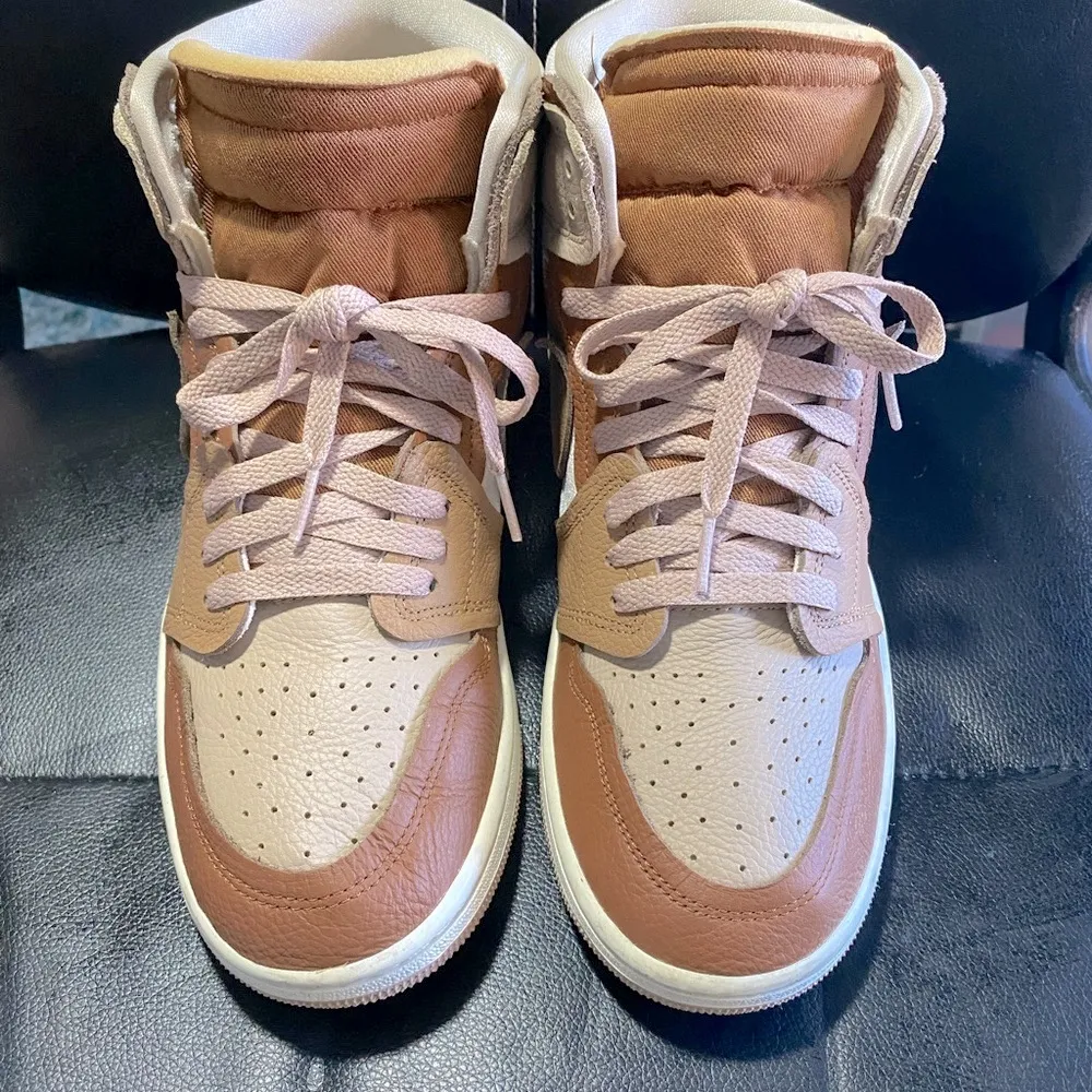 Women’s Air Jordan 1 HighTop Method Of Make’ Legend Medium Brown Sneakers Size11 - Image 4