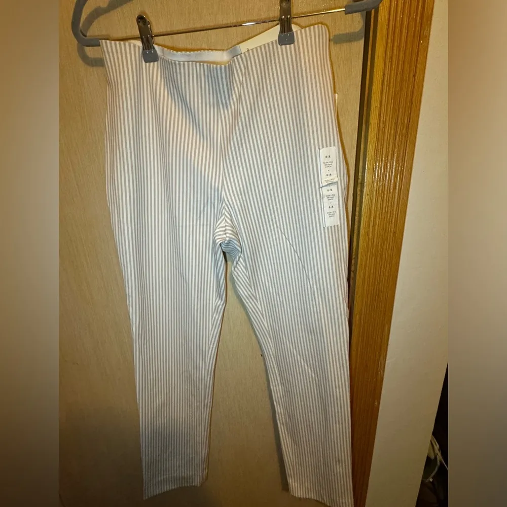 Cream Pinstripe Ankle Length Pants - Image 3