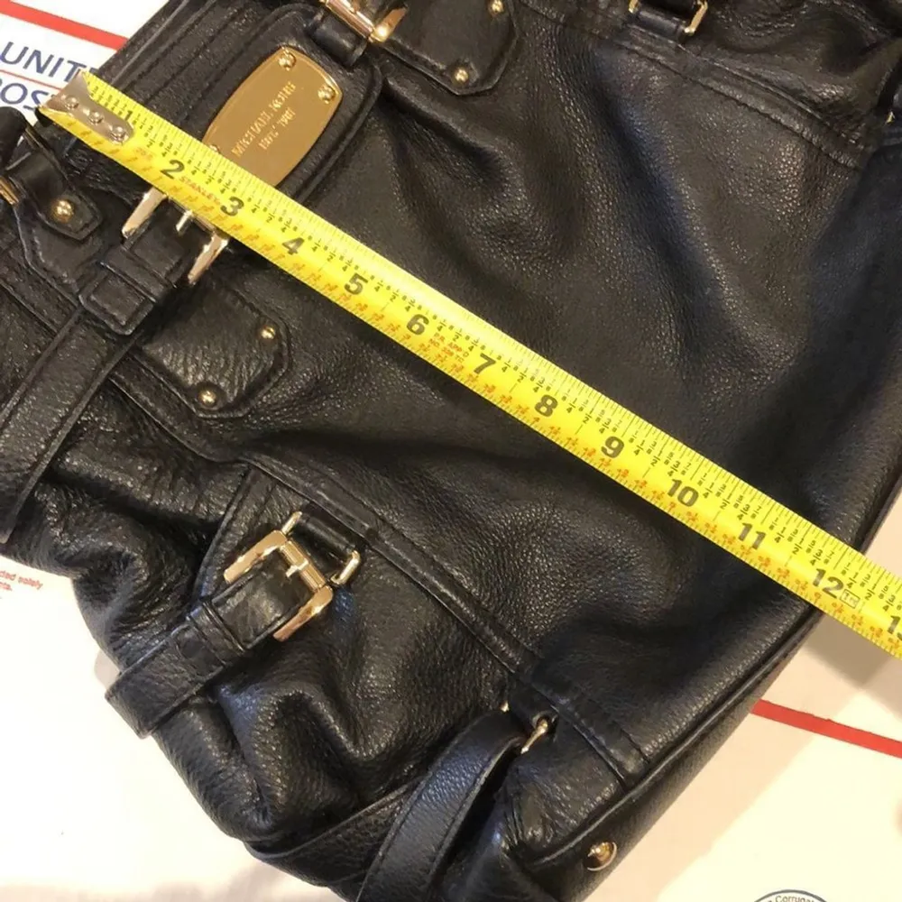 MICHAEL KORS Gansevoort Black Tumbled Leather Shoulder Bag Crossbody Totei - Image 10