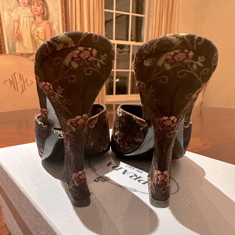 Prada floral silk black brocade mule sandals-size 7.5 - Image 3