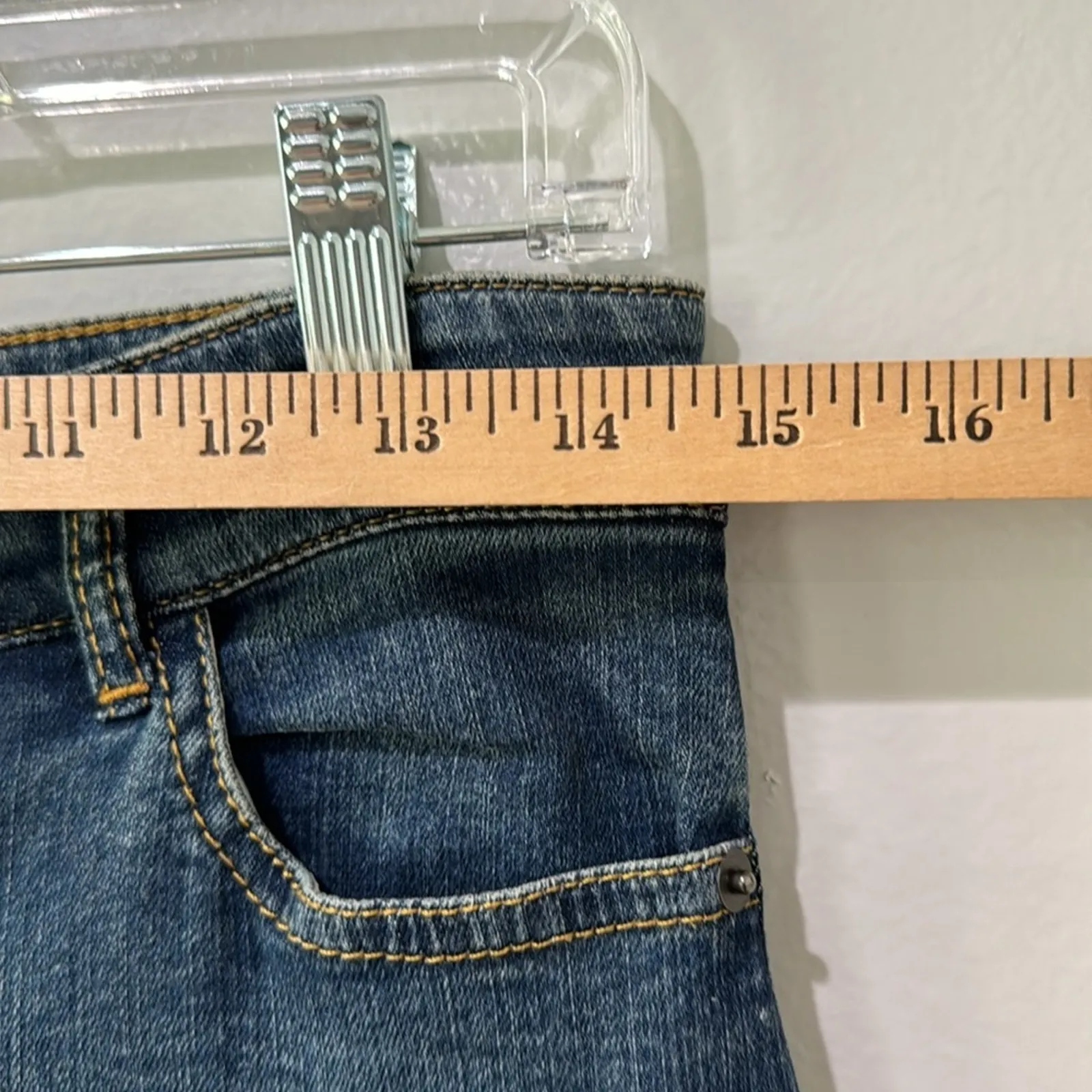 Alice & Olivia Women's Cropped Jeans Wide Leg Beaded Boho Festival Beta Pom Pom - Image 6