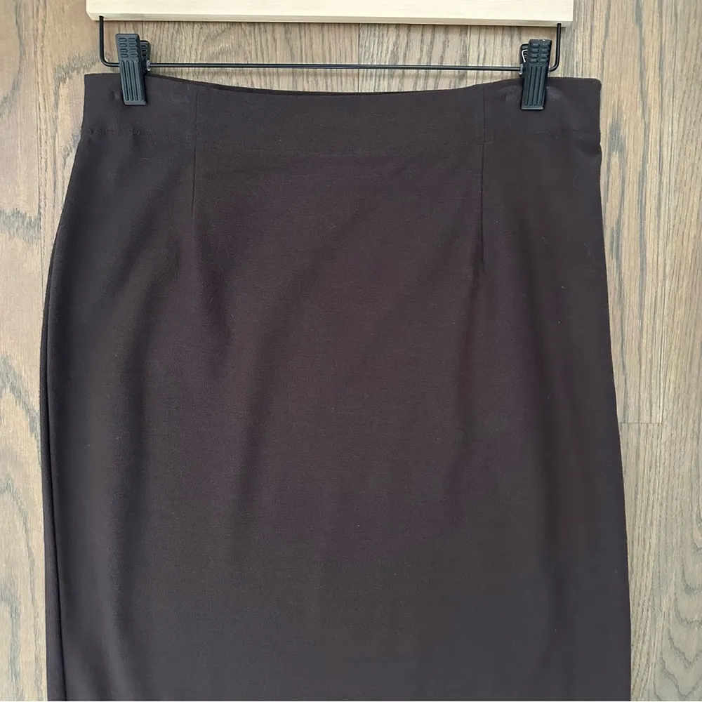 Eileen Fisher Lightweight Viscose Knit Jersey Midi Pencil Skirt in Brown Large - Image 3