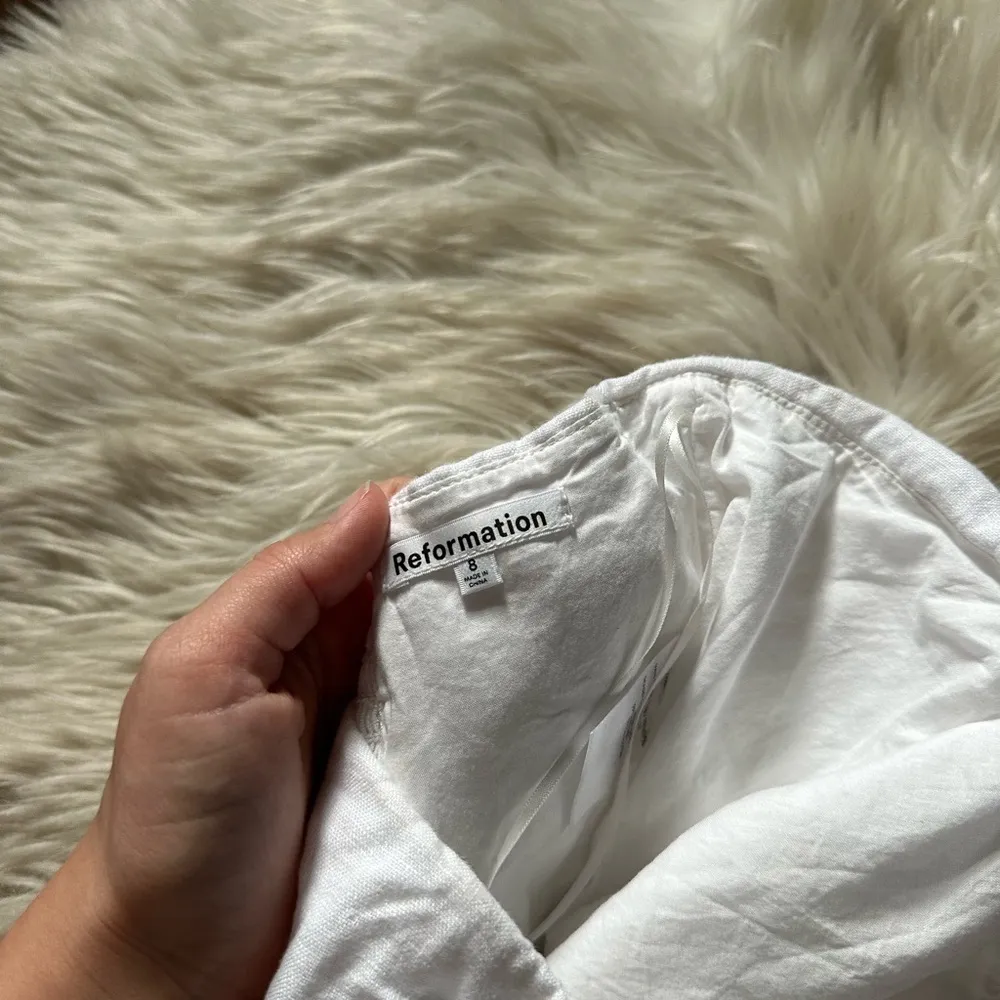 REFORMATION Lizzi Linen Top In White - Image 5