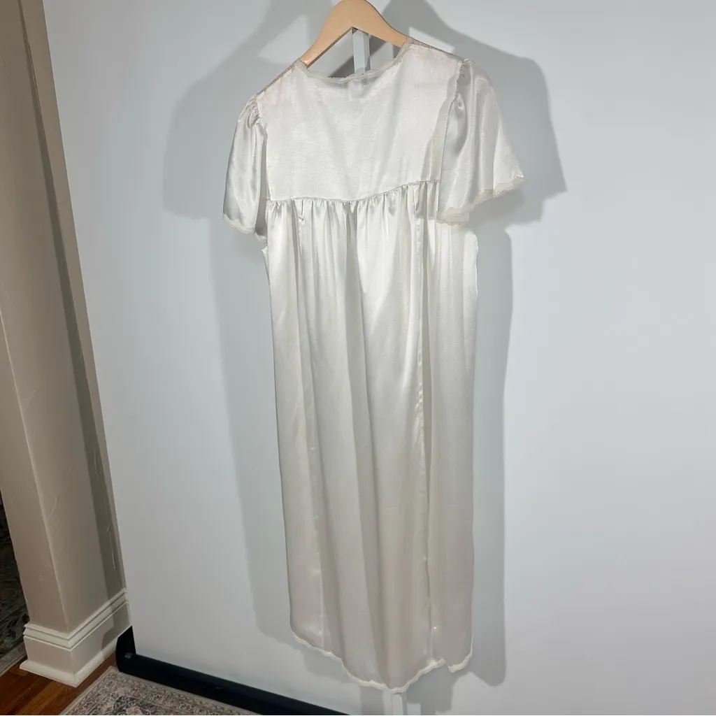 Vintage Christian Dior Satin & Lace Long Nightgown – NWT – Medium (21” ptp) - Image 6