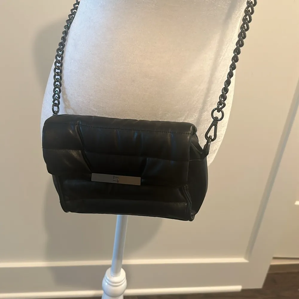 Think Roylyn The Austin Handbag Black - Image 13