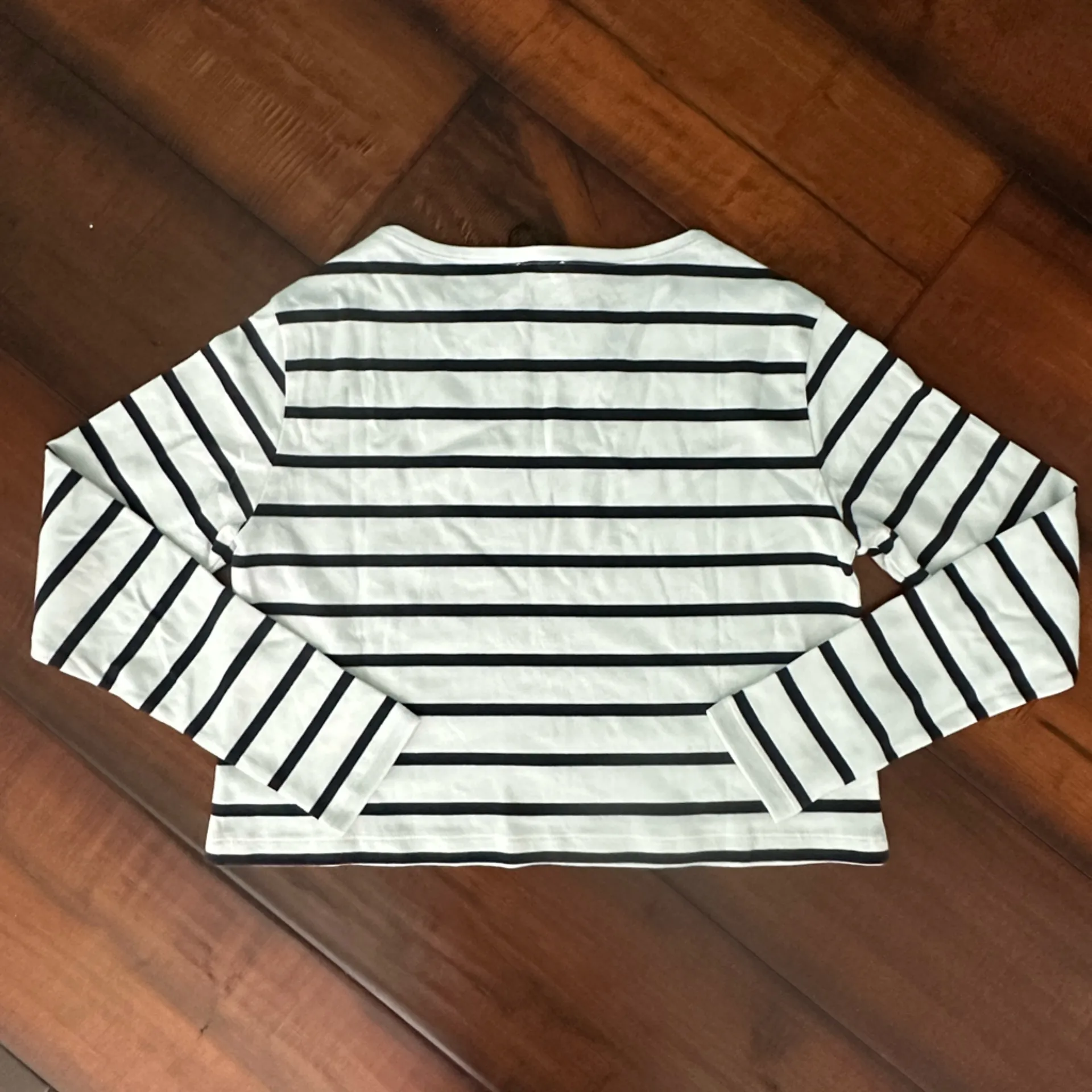 NWT Aritzia Babaton Analog Long Sleve Top - Image 5