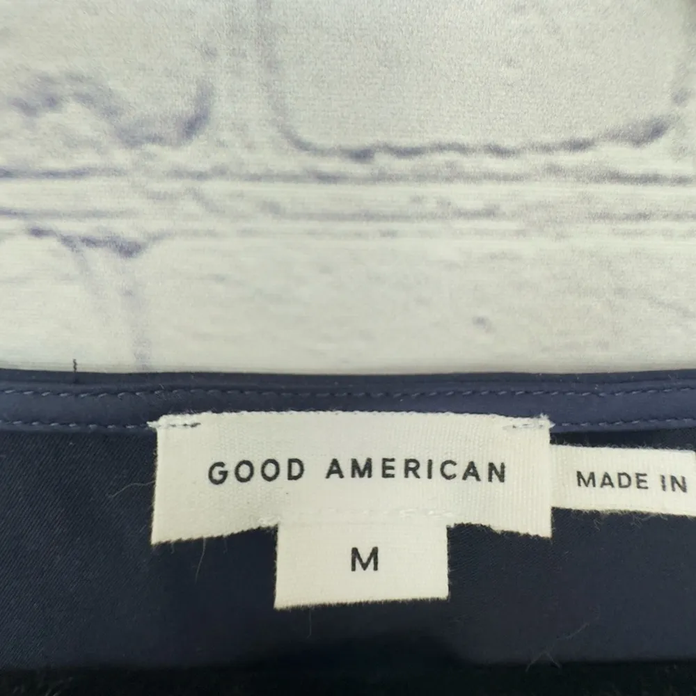 NWT Good American Ink Blue Long Sleeve Stretch Satin Faux Wrap Top Size medium - Image 5