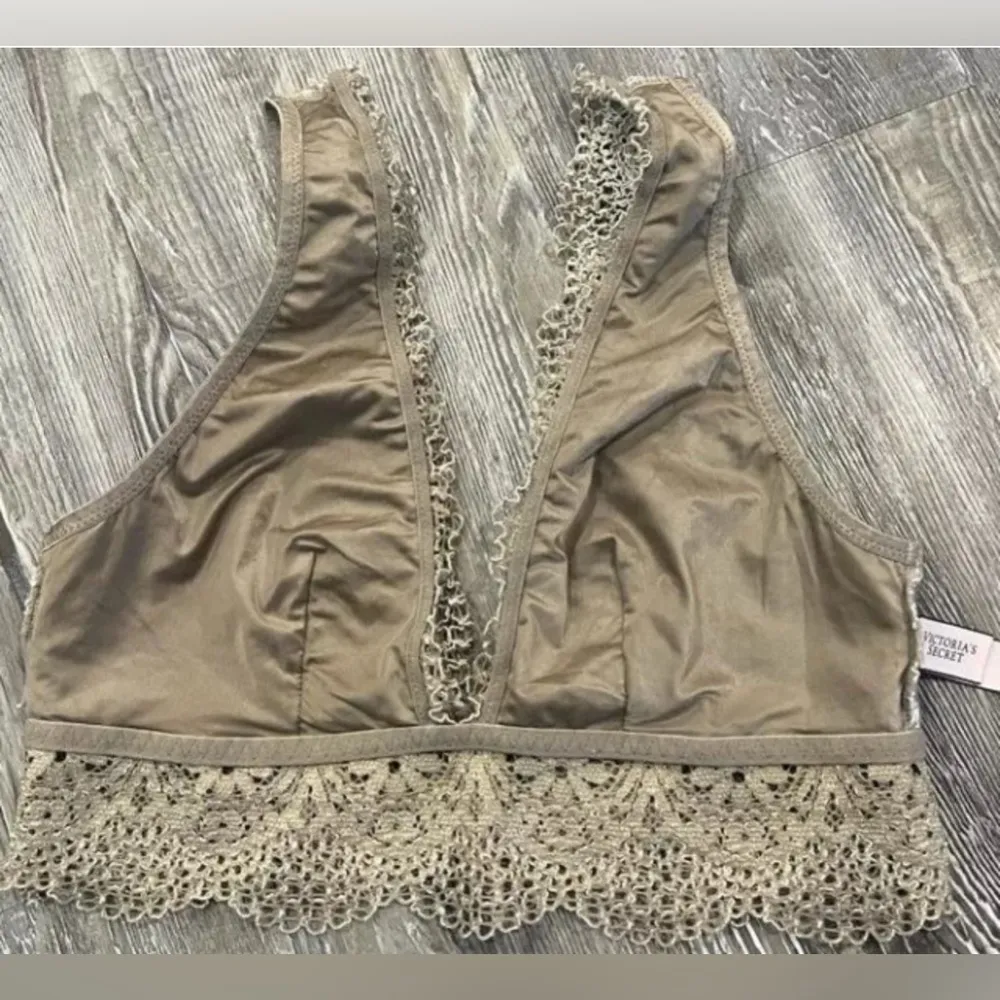 EUC Victoria's Secret Beige Floral Lace Long Line Deep V-Plunge Lined Bralette - Image 5