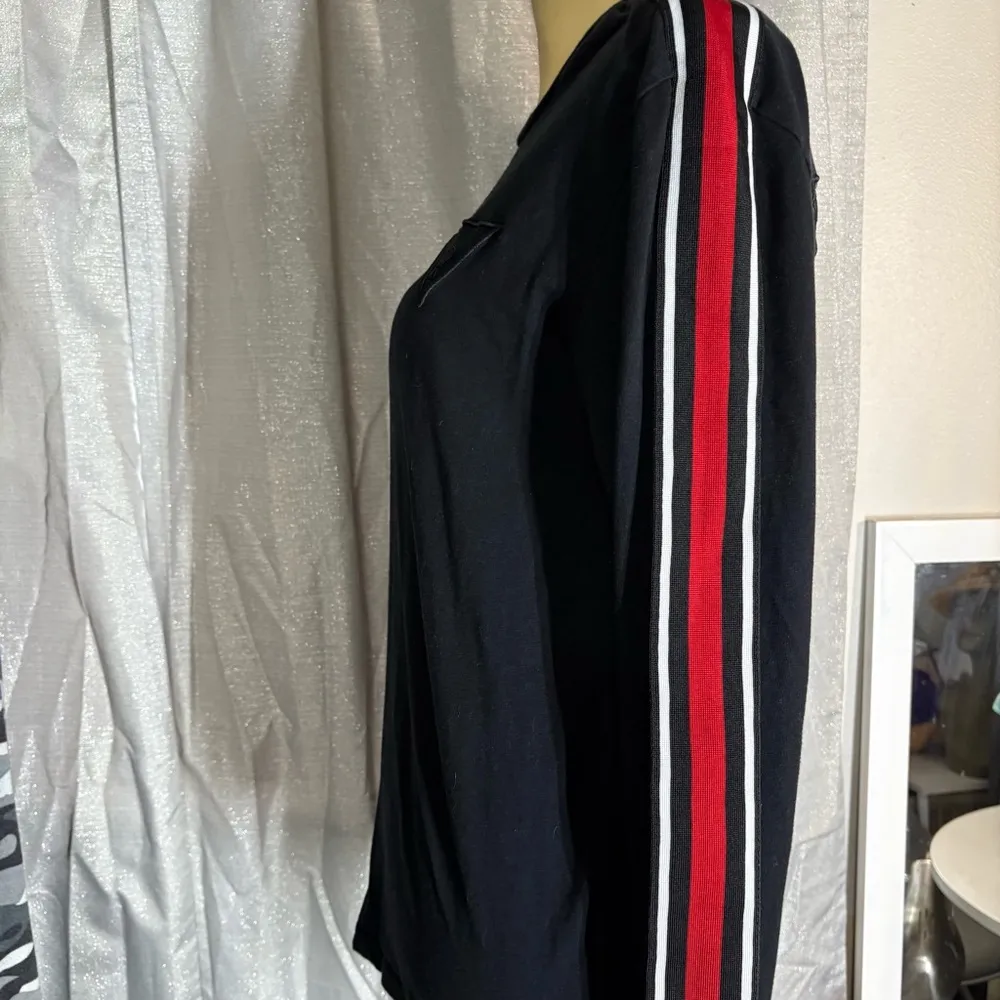 Women’s Guess long sleeve shirt size medium - Image 6