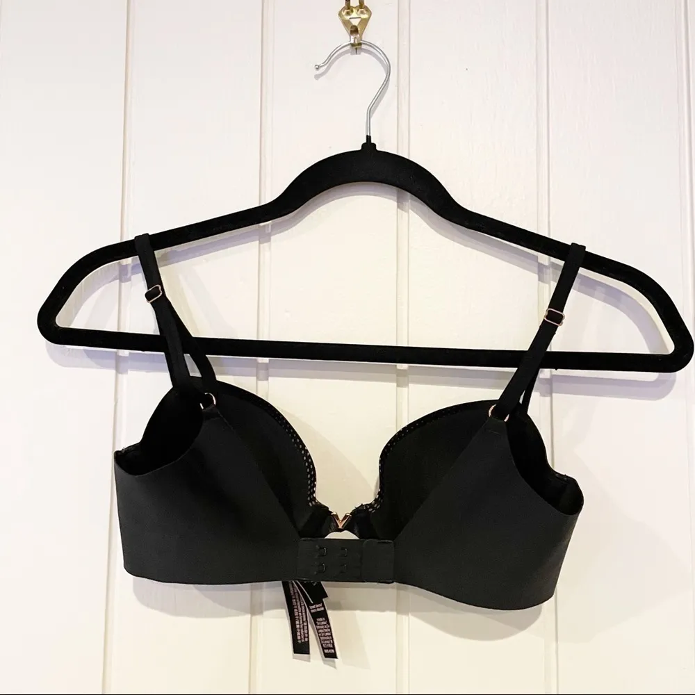 Black and Gold Lined Demi 32C Bra - Image 7