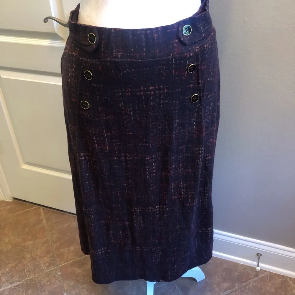 NWOT Winter Skirt Dark Brown and other Colors Size Medium - Image 3