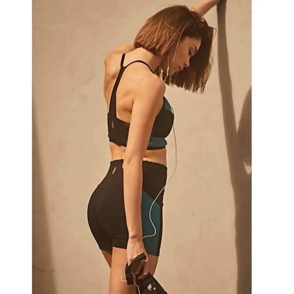 FREE PEOPLE FP Movement Ticket Paradise Sports Bra Top Black/Blue Peacock XS NWT - Image 7