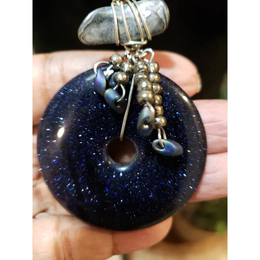 Womens Silver Tone Wire Wrap Charm Blue Resin Donut Pendant Long Cain Necklace - Image 4