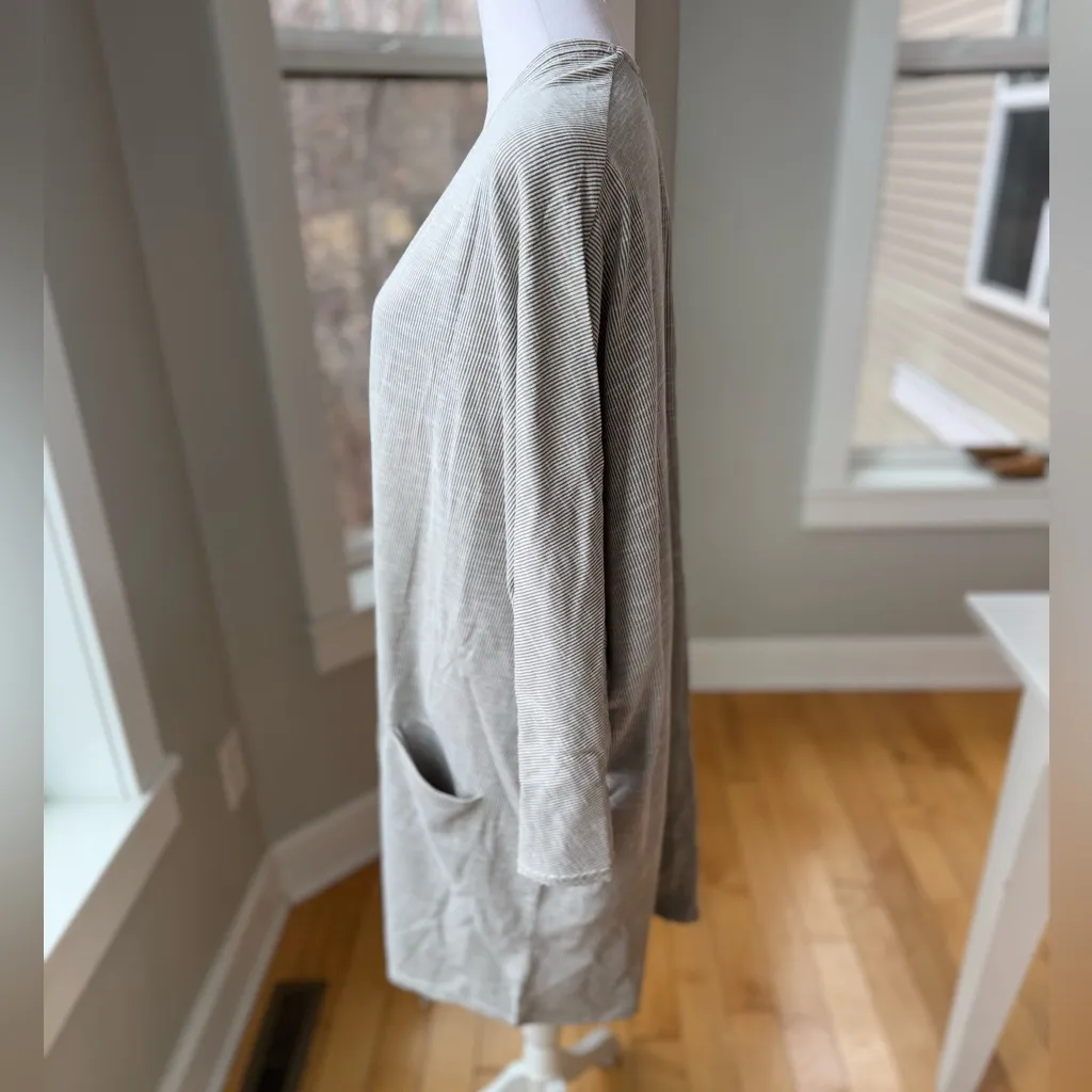 DONNI Sandwash Tan and White Stripe Cardigan Robe Size Large Tall NWT - Image 3
