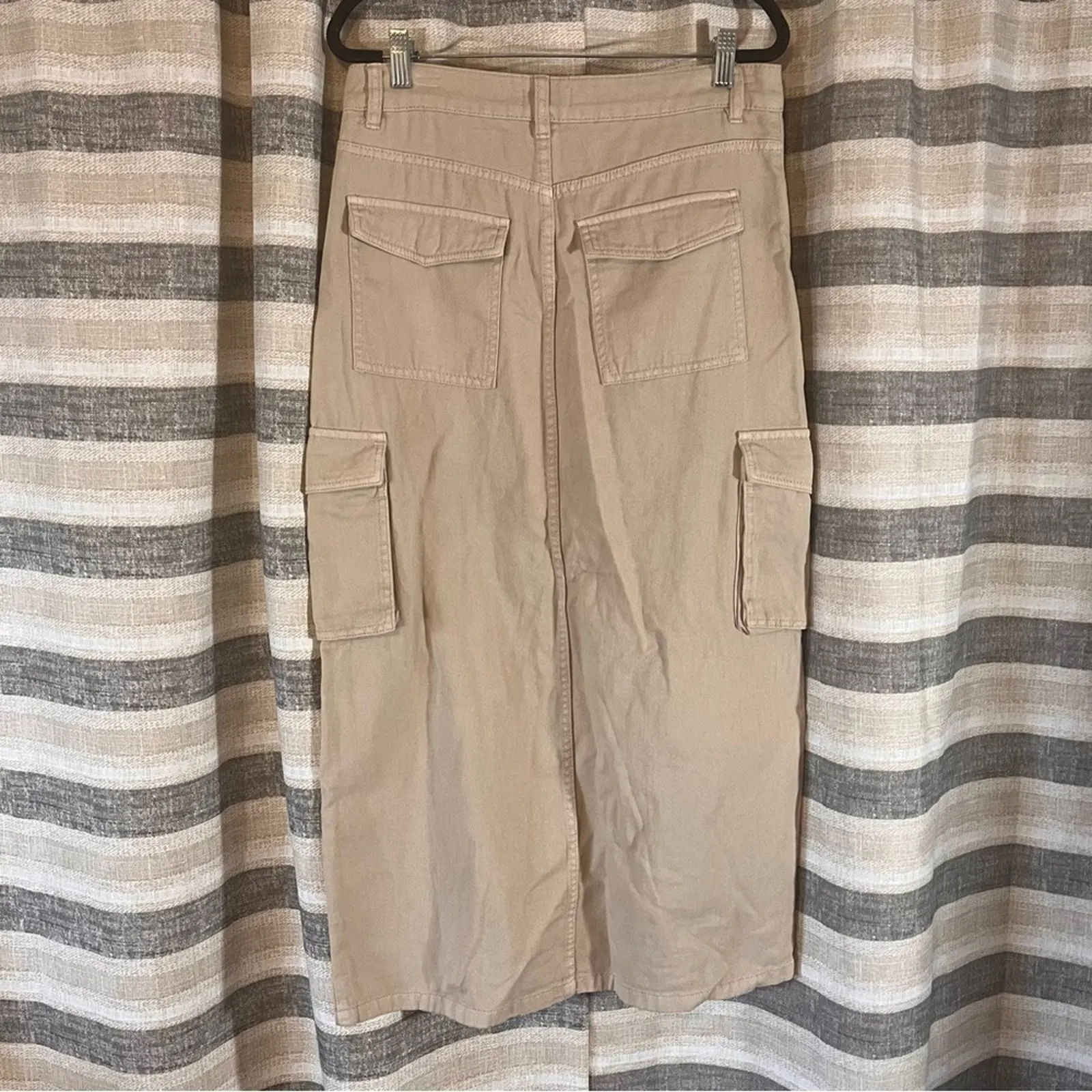 Garage Khaki Cargo Maxi‎ Skirt Size Small - Image 2