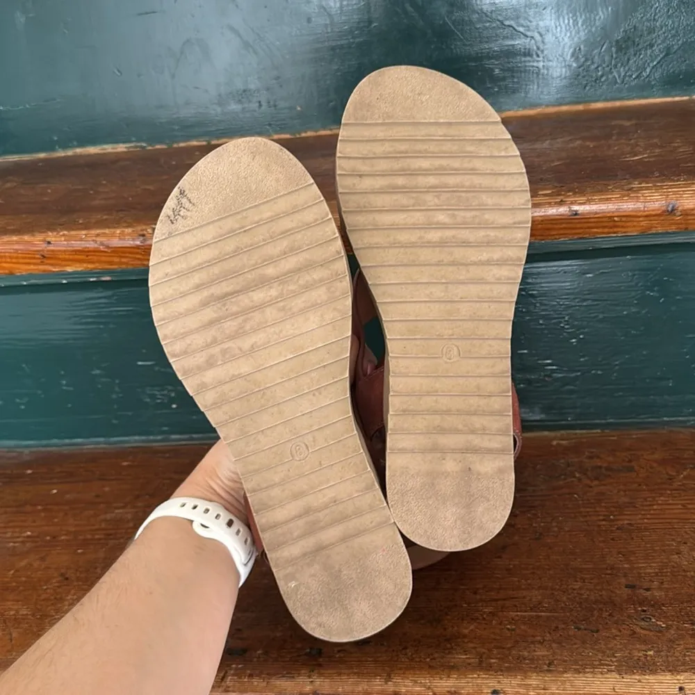 Women's Very G Steffy Rust Brown Sandal 8 - Image 4