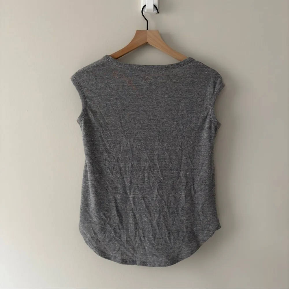 Revolve Chaser Grey Colorful Camel Graphic Top cap sleeve scoop neck cotton XS - Image 2