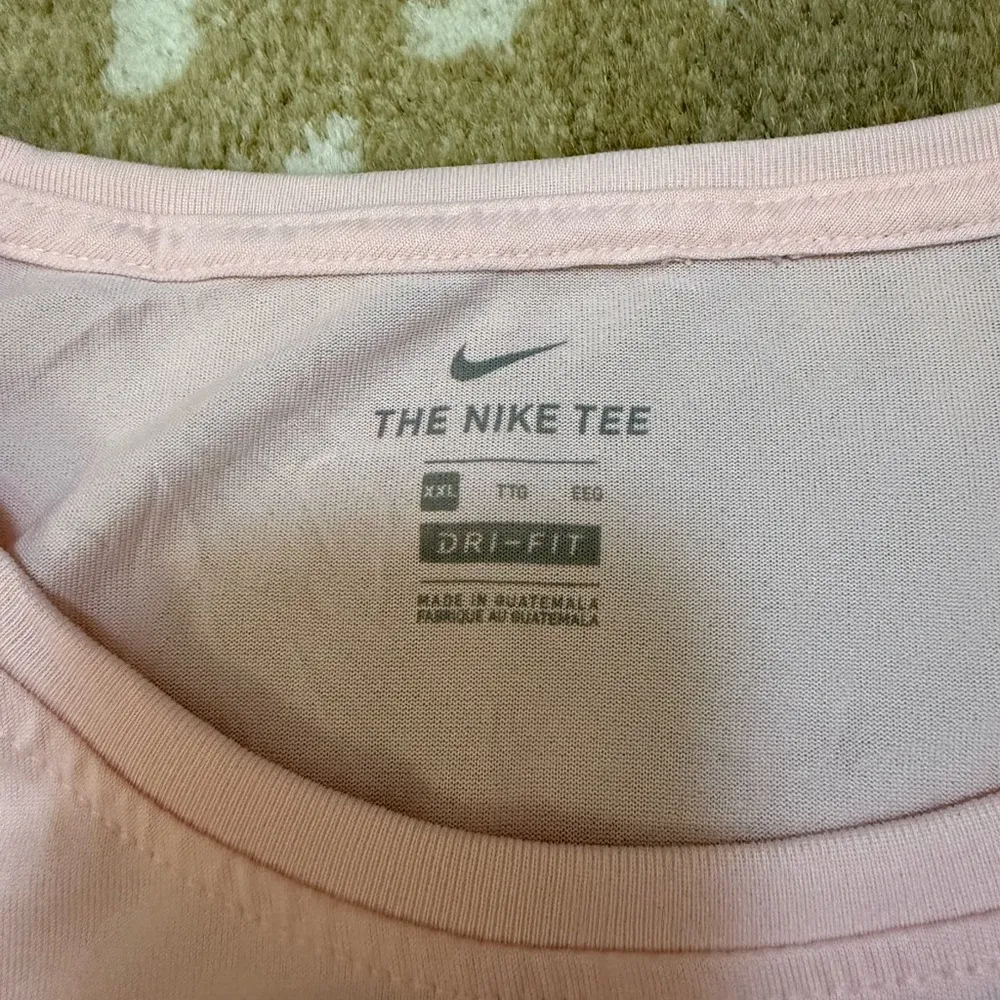 Nike light pink workout top women’s plus size XXL - Image 6