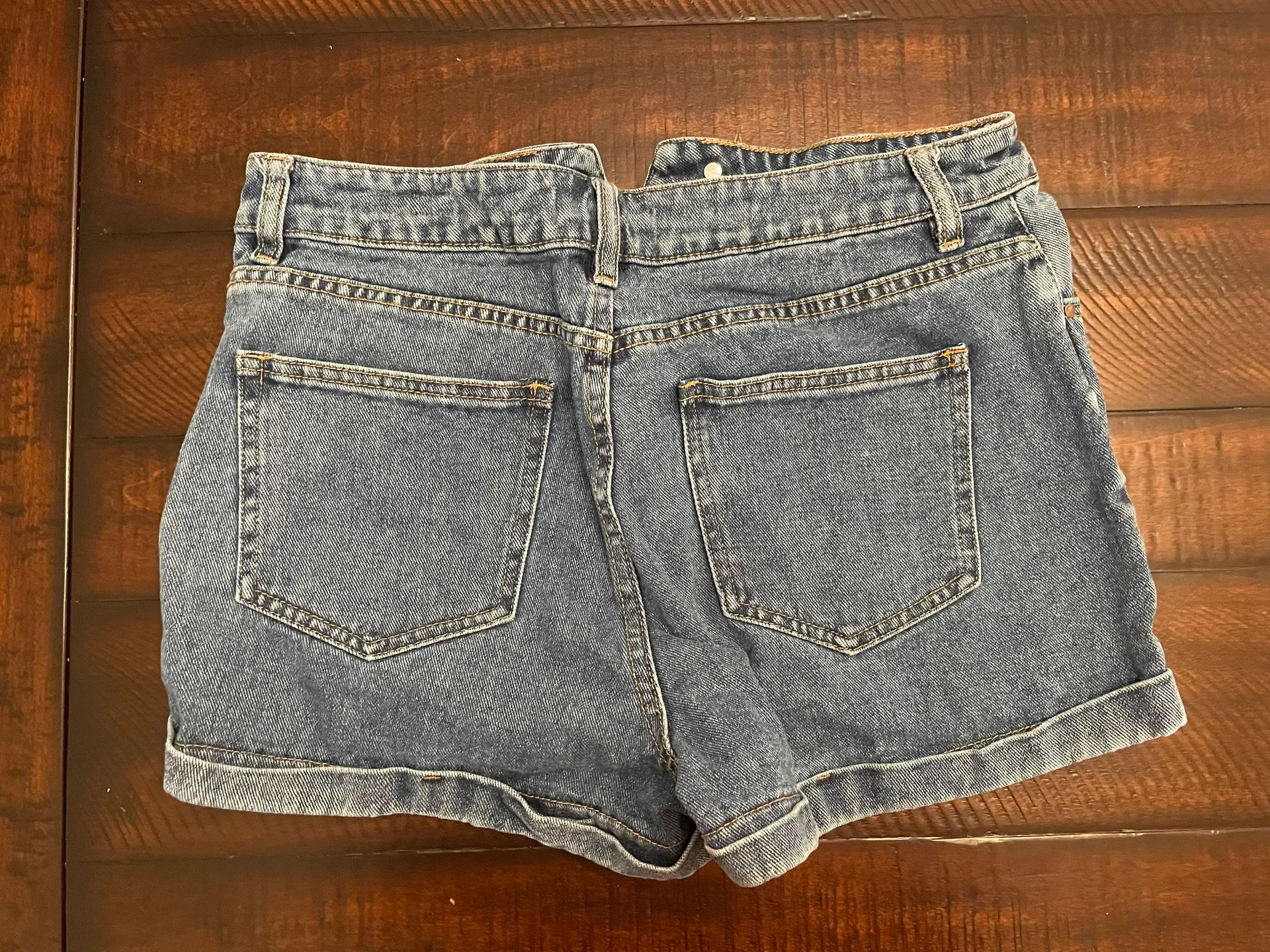 Mom Jean Shorts - Image 3
