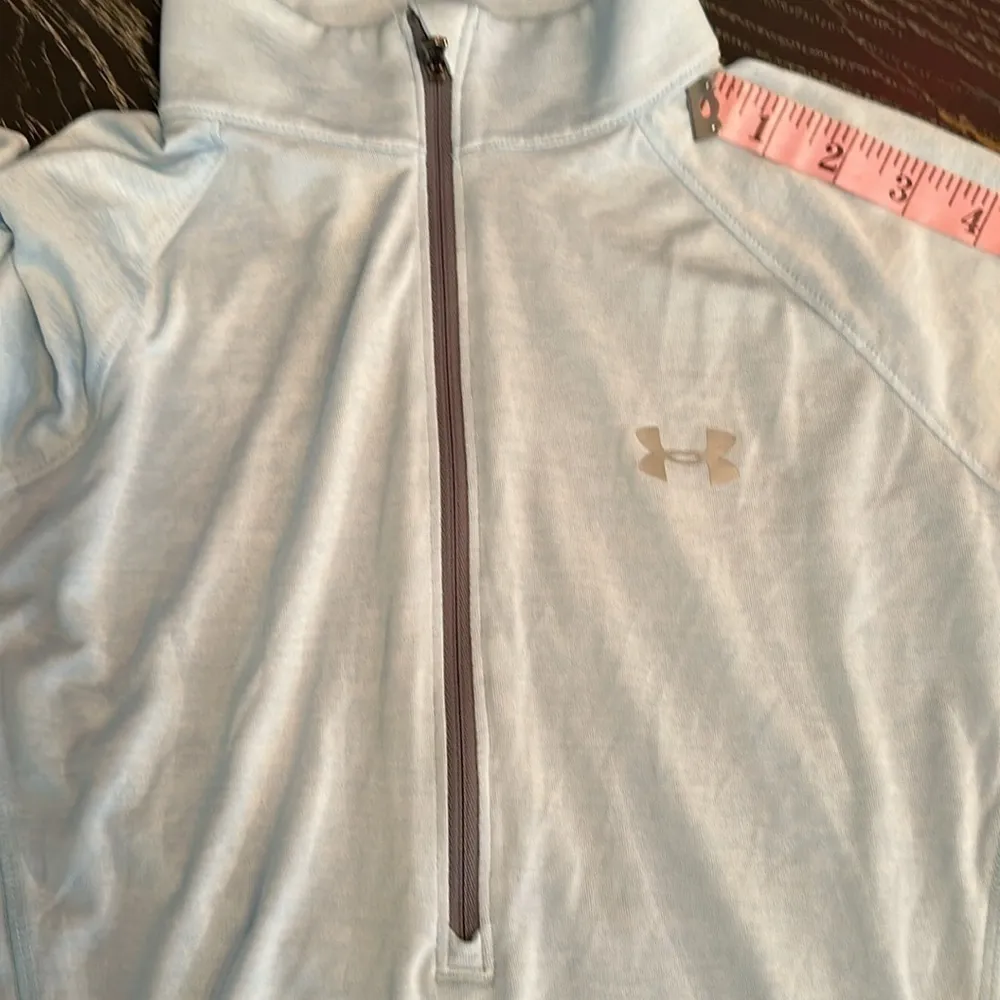 Under armor lightweight pullover, light blue, small, light new condition - Image 8